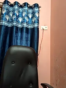 Snapshot of Sonalihot_ chatting on 4, 12, 2025 Sonalihot online show from 4, 12, 2025