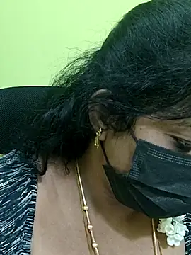 Snapshot of Tamil_Mithra chatting on 17, 7, 2026 Tamil Mithra online show from 17, 7, 2026