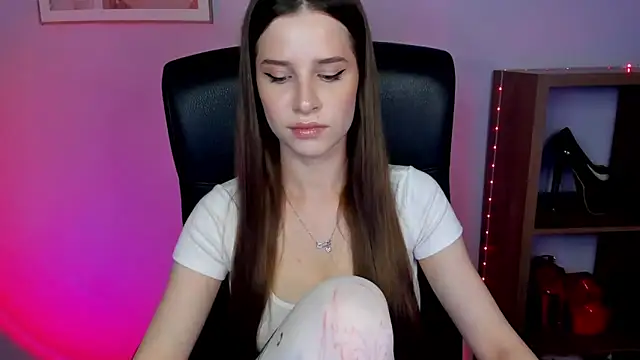 LuxMaya online show from 20, 5, 2026