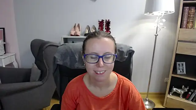 sweetxLizzy online show from 7, 10, 2025