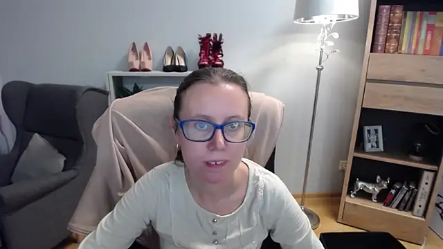 sweetxLizzy online show from 13, 10, 2025