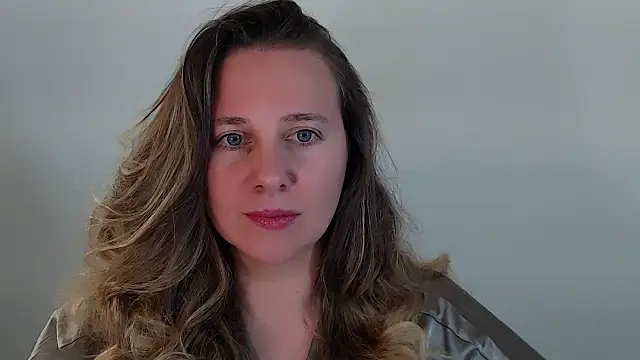 Darklure  online show from 20, 9, 2025