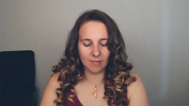 Darklure  online show from 23, 9, 2025