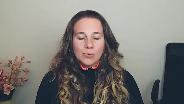 Darklure  online show from 2, 10, 2025