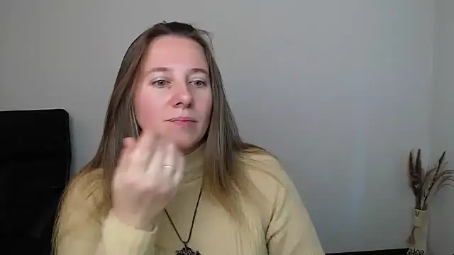 Darklure  online show from 21, 10, 2025