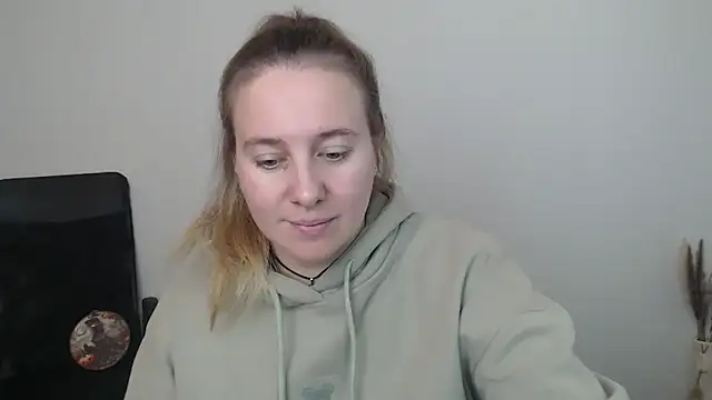 Darklure  online show from 2, 11, 2025