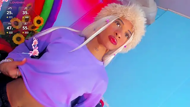 Dahlia Moss online show from 3, 10, 2025