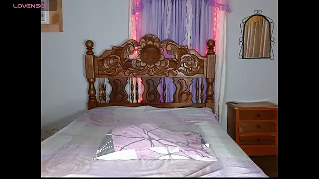 Rebecadiaz13 online show from 8, 1, 2026