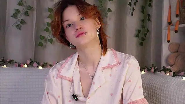 BlytheBenny online show from 4, 11, 2025