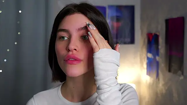 Snapshot of EleneButton chatting on 13, 2, 2026 EleneButton online show from 13, 2, 2026