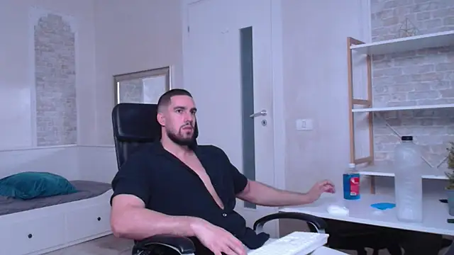 IvanHydee online show from 12, 9, 2025