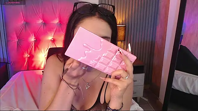 Bonnali lune online show from 20, 11, 2025