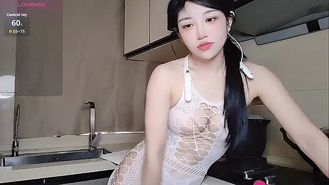 Coco--01 online show from 5, 11, 2025