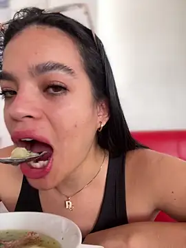 JuanitaMore01 online show from 6, 1, 2026