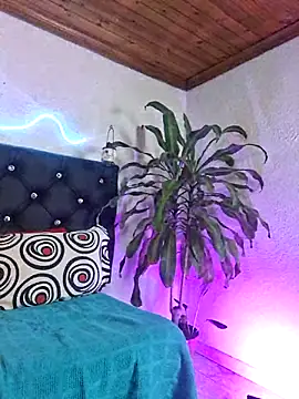 AliciaWhite online show from 1, 10, 2025