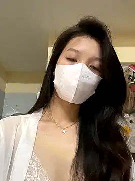 Snapshot of Miinami chatting on 2, 10, 2025 Miinami online show from 2, 10, 2025