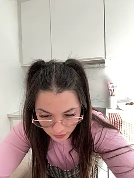 liloush   online show from 17, 5, 2026
