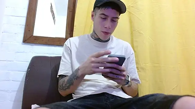 Snapshot of setthomas chatting on 14, 7, 2026 setthomas online show from 14, 7, 2026