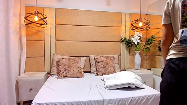 AnnieAndReach online show from 25, 11, 2025