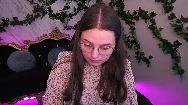 SophieDreamss online show from 10, 10, 2025