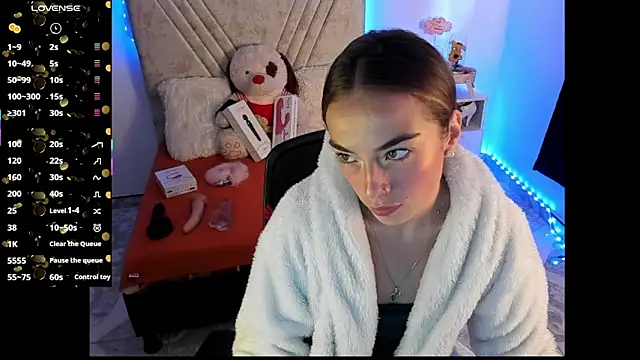 Mia Victoria22 online show from 3, 7, 2026