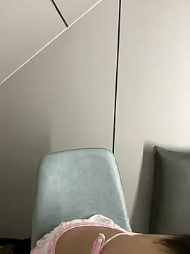 Snapshot of lelebaybay888 chatting on 17, 10, 2025 lelebaybay888 online show from 17, 10, 2025