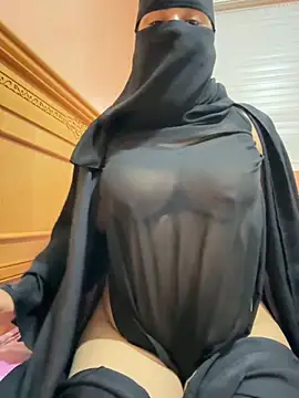 Snapshot of _Laiali_ chatting on 16, 9, 2025 Laiali online show from 16, 9, 2025