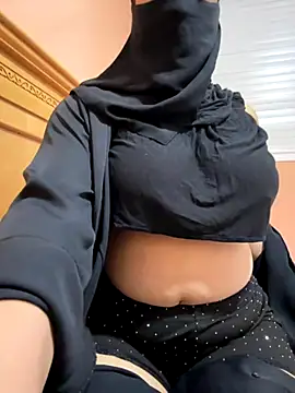 Snapshot of _Laiali_ chatting on 24, 9, 2025 Laiali online show from 24, 9, 2025