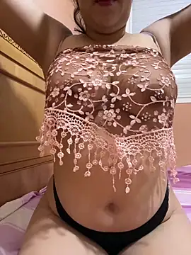 Snapshot of _Laiali_ chatting on 11, 10, 2025 Laiali online show from 11, 10, 2025