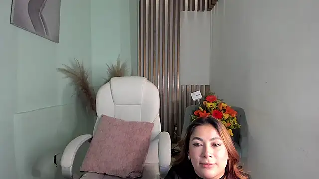 MacarenaRosse online show from 12, 11, 2025