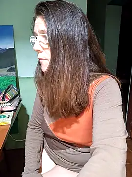 Snapshot of Merida2276 chatting on 14, 10, 2025 Merida2276 online show from 14, 10, 2025