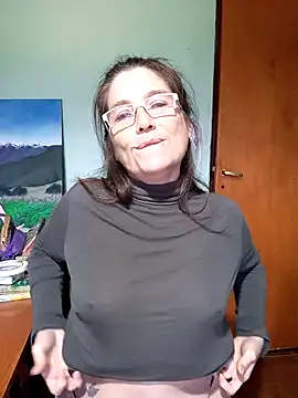 Snapshot of Merida2276 chatting on 19, 10, 2025 Merida2276 online show from 19, 10, 2025