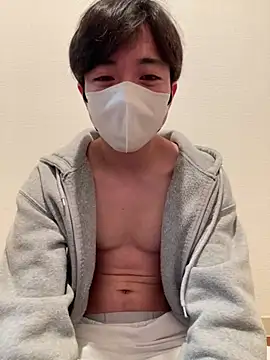 Yuma0718 online show from 8, 4, 2026