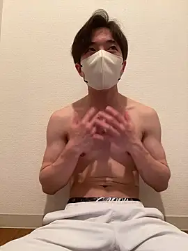 Yuma0718 online show from 18, 4, 2026