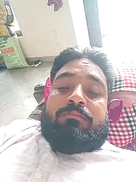 Raju fuckerr online show from 6, 10, 2025