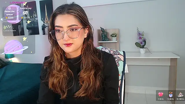 Snapshot of madame_lottie chatting on 23, 9, 2025 madame lottie online show from 23, 9, 2025