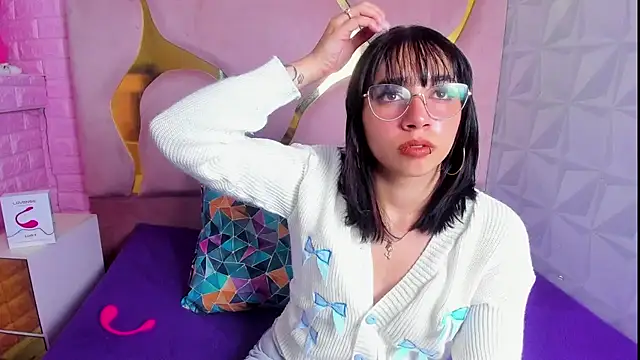 Niina Sissy online show from 15, 9, 2025