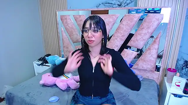 Niina Sissy online show from 16, 12, 2025