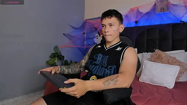 Thomas moon online show from 16, 10, 2025