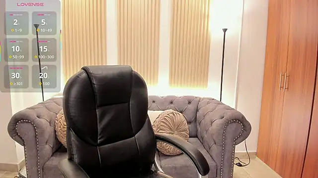Snapshot of Karliie_kloss_ chatting on 4, 7, 2026 Karliie kloss online show from 4, 7, 2026