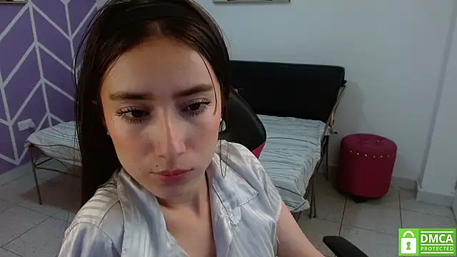 Adhara Kitten online show from 8, 10, 2025