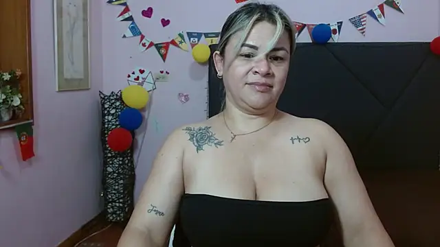 Snapshot of pamela_echeverria chatting on 6, 7, 2026 pamela echeverria online show from 6, 7, 2026