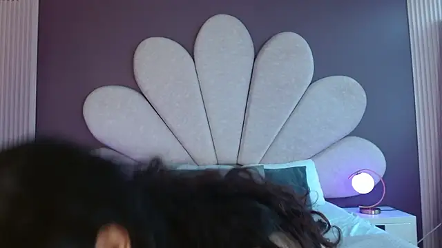 NickandAbby  online show from 15, 9, 2025