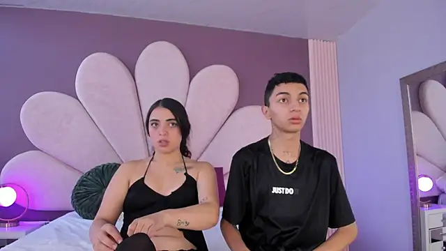 NickandAbby  online show from 31, 5, 2026