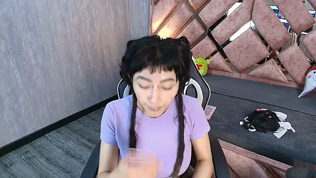 Babyyrasta666 online show from 17, 10, 2025