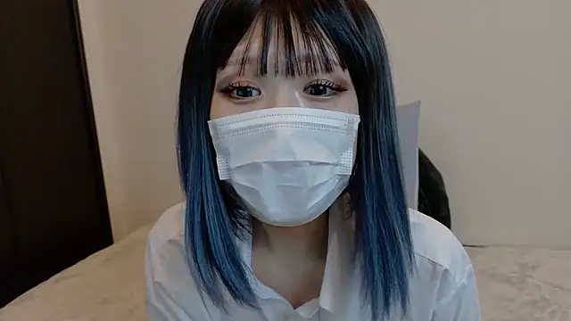 sarina at online show from 29, 3, 2026