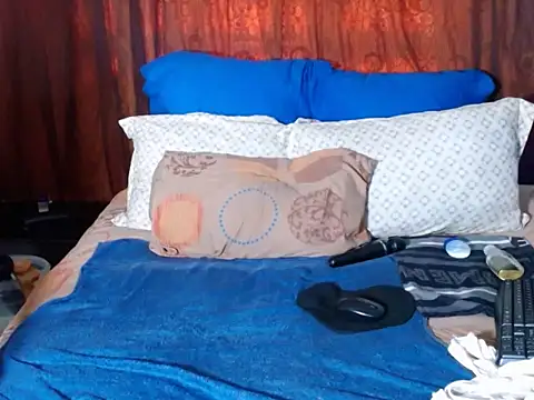 BOUNCINGASSX online show from 8, 3, 2026