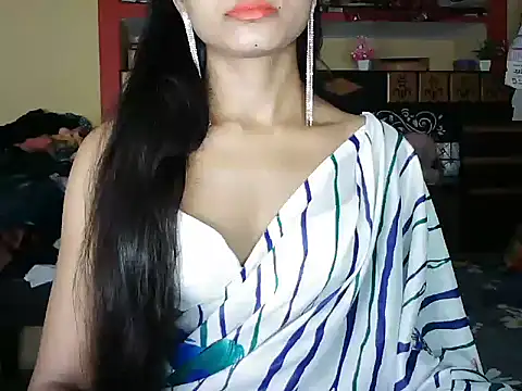 ROSE GOLDE online show from 8, 10, 2025