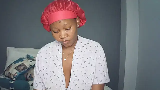 Snapshot of CouplesX96xx chatting on 13, 4, 2026 CouplesX96xx online show from 13, 4, 2026