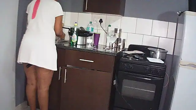 Snapshot of CouplesX96xx chatting on 15, 4, 2026 CouplesX96xx online show from 15, 4, 2026